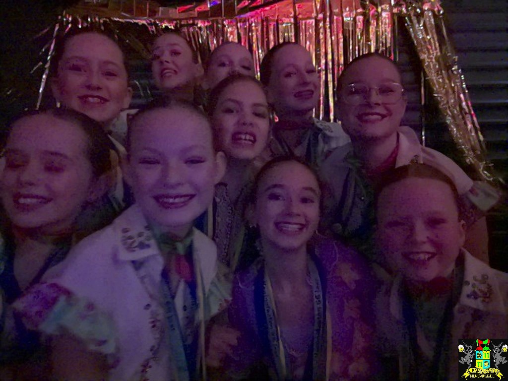 ../Images/Jeugd Opwarmbal Photobooth 014.jpg